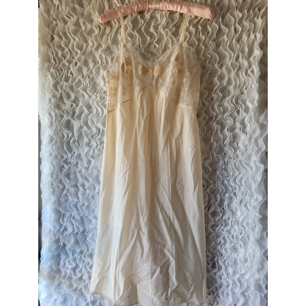 Vintage 60s Corhan Noumair Ivory Blush Sheer Floral Lace Trim Full Slip Size 34